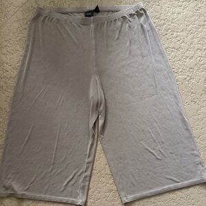 Chico's Travelers Light Gray Athletic Pants